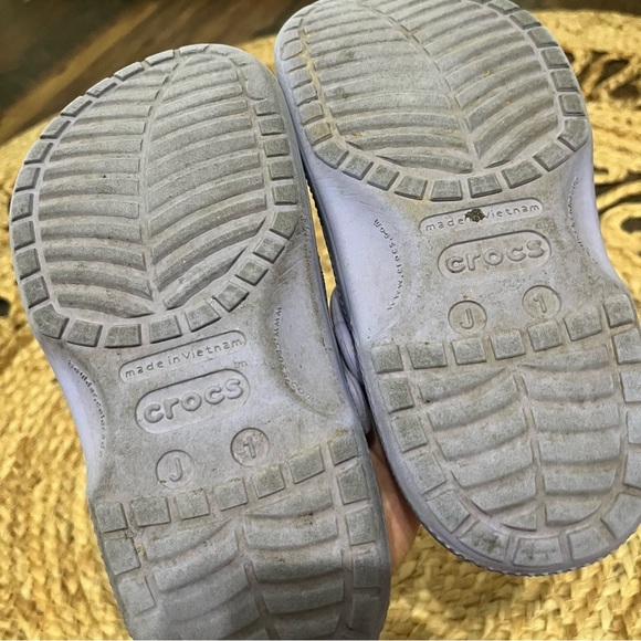 Crocs Classic Kids Clogs Sz 1 J1 Comfort Mystic Purple Ankle Strap Slip-On Shoes - Picture 3 of 3